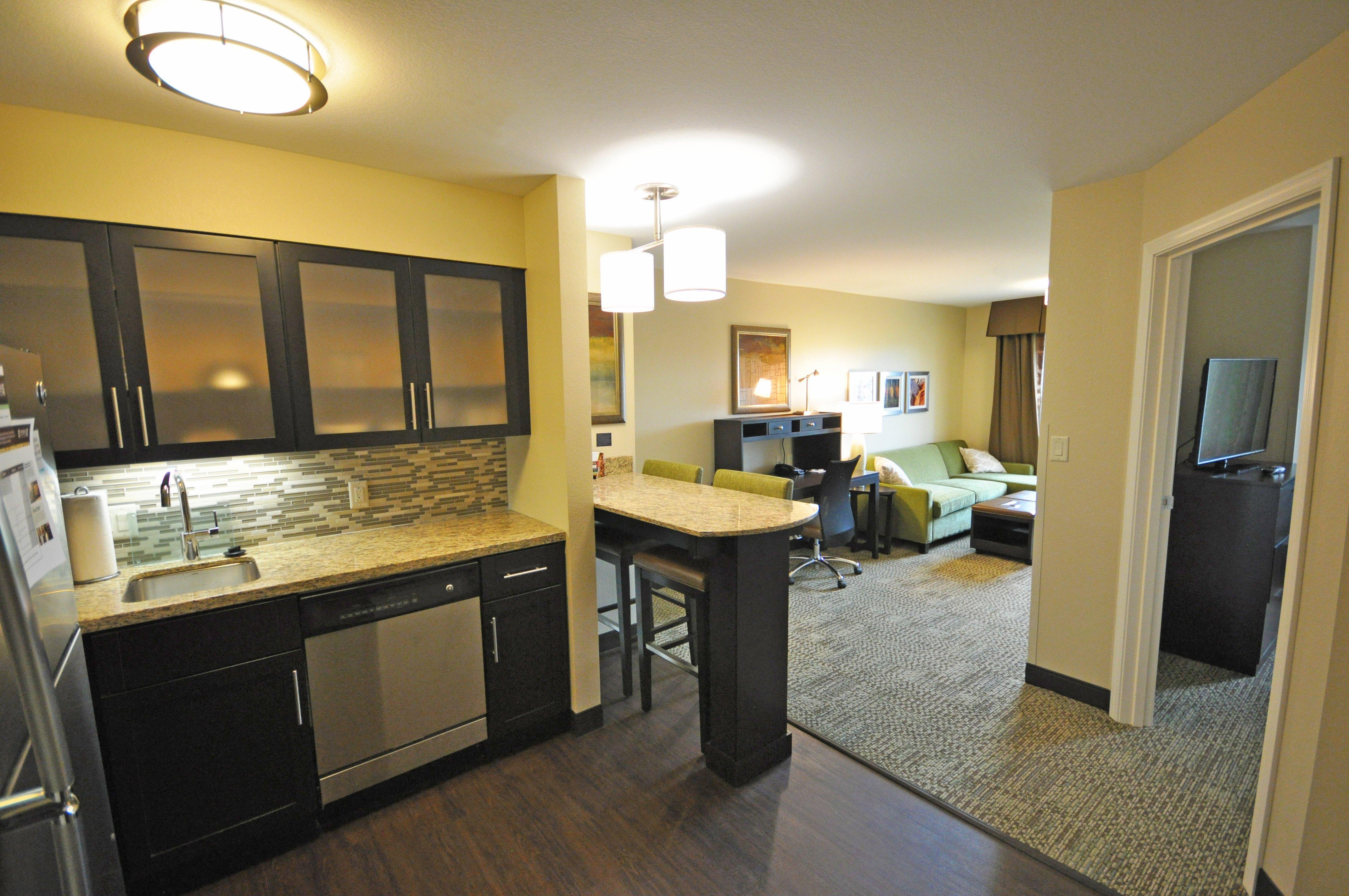 Staybridge Suites Eau Claire - Altoona By Ihg מראה חיצוני תמונה