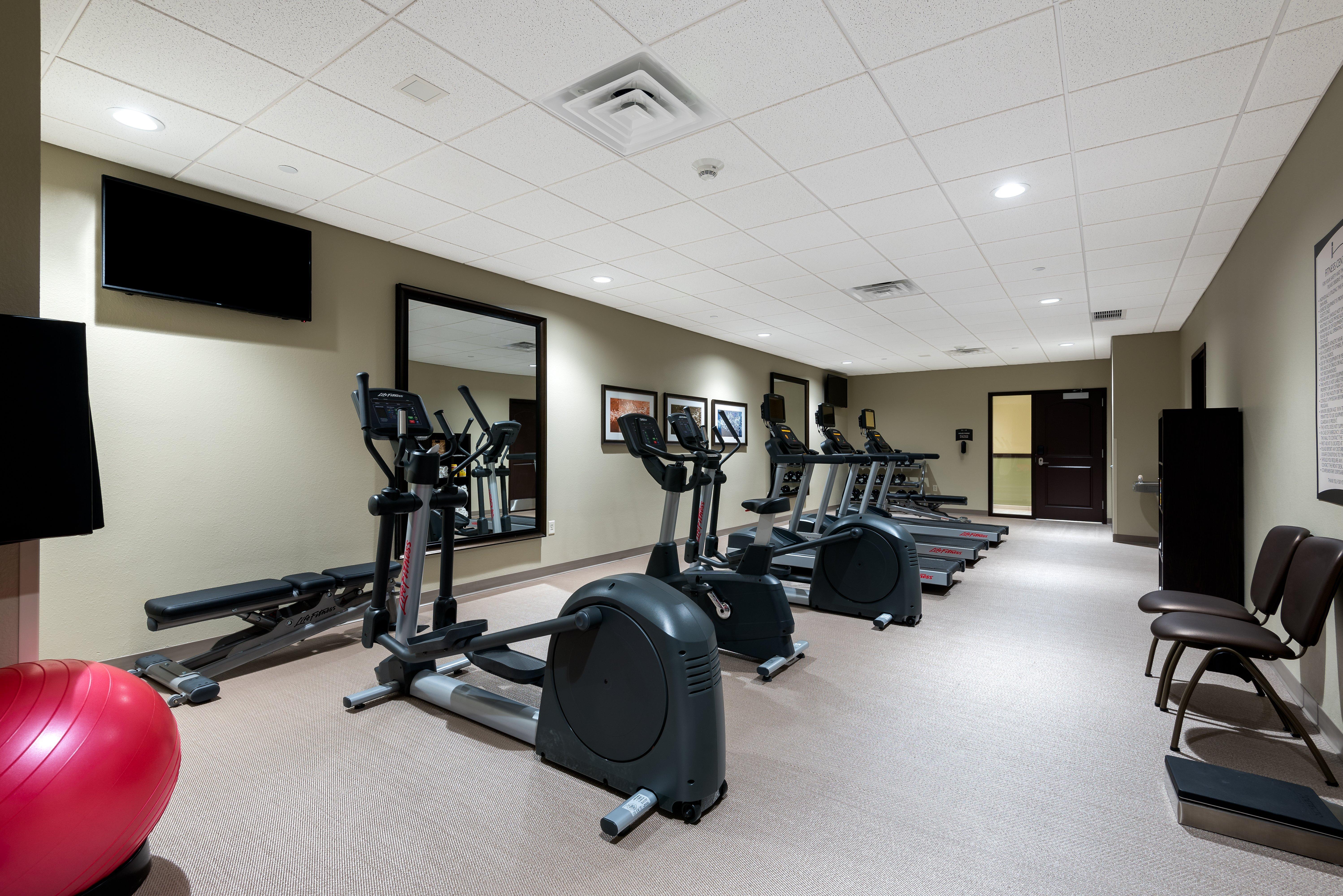 Staybridge Suites Eau Claire - Altoona By Ihg מראה חיצוני תמונה