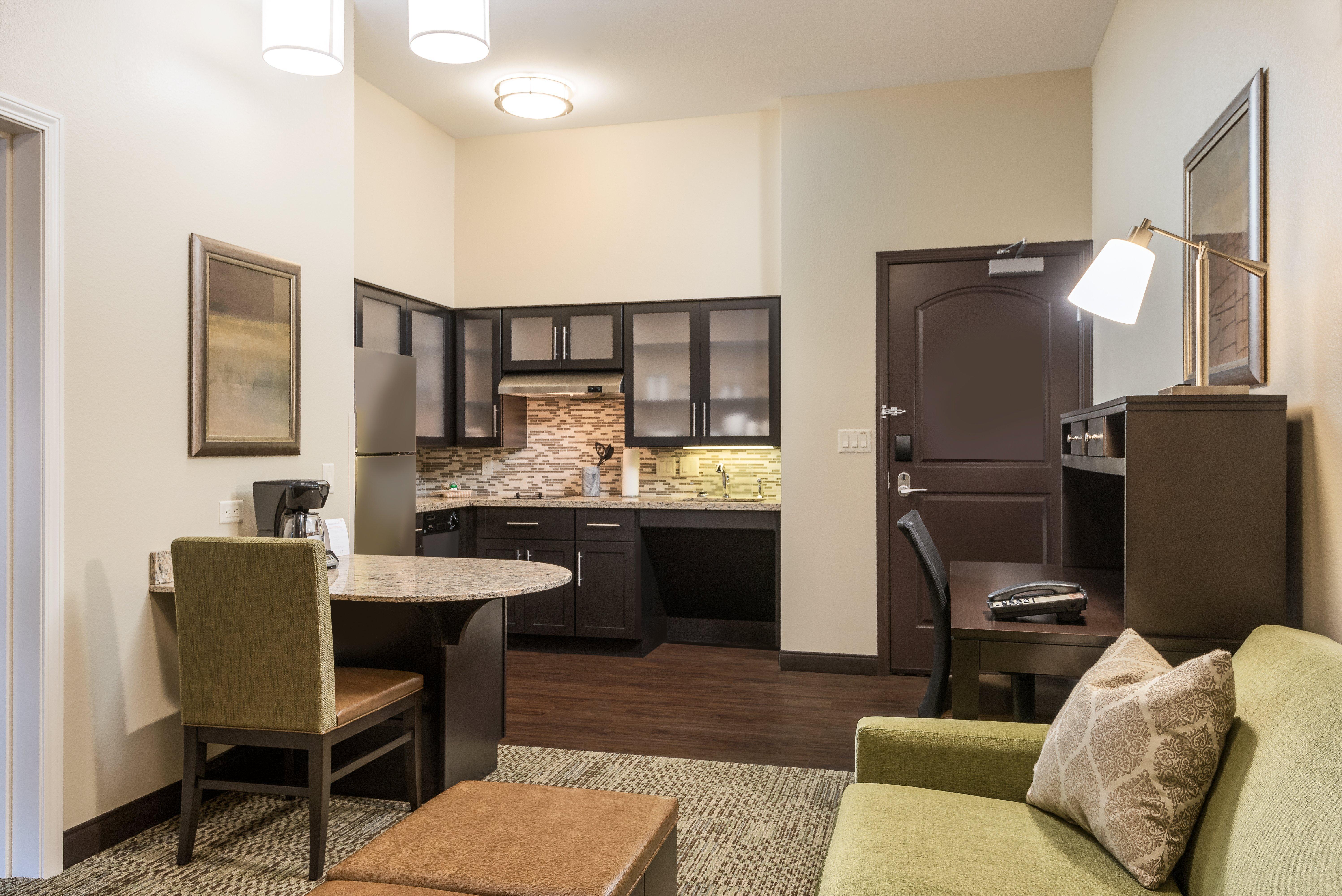 Staybridge Suites Eau Claire - Altoona By Ihg מראה חיצוני תמונה