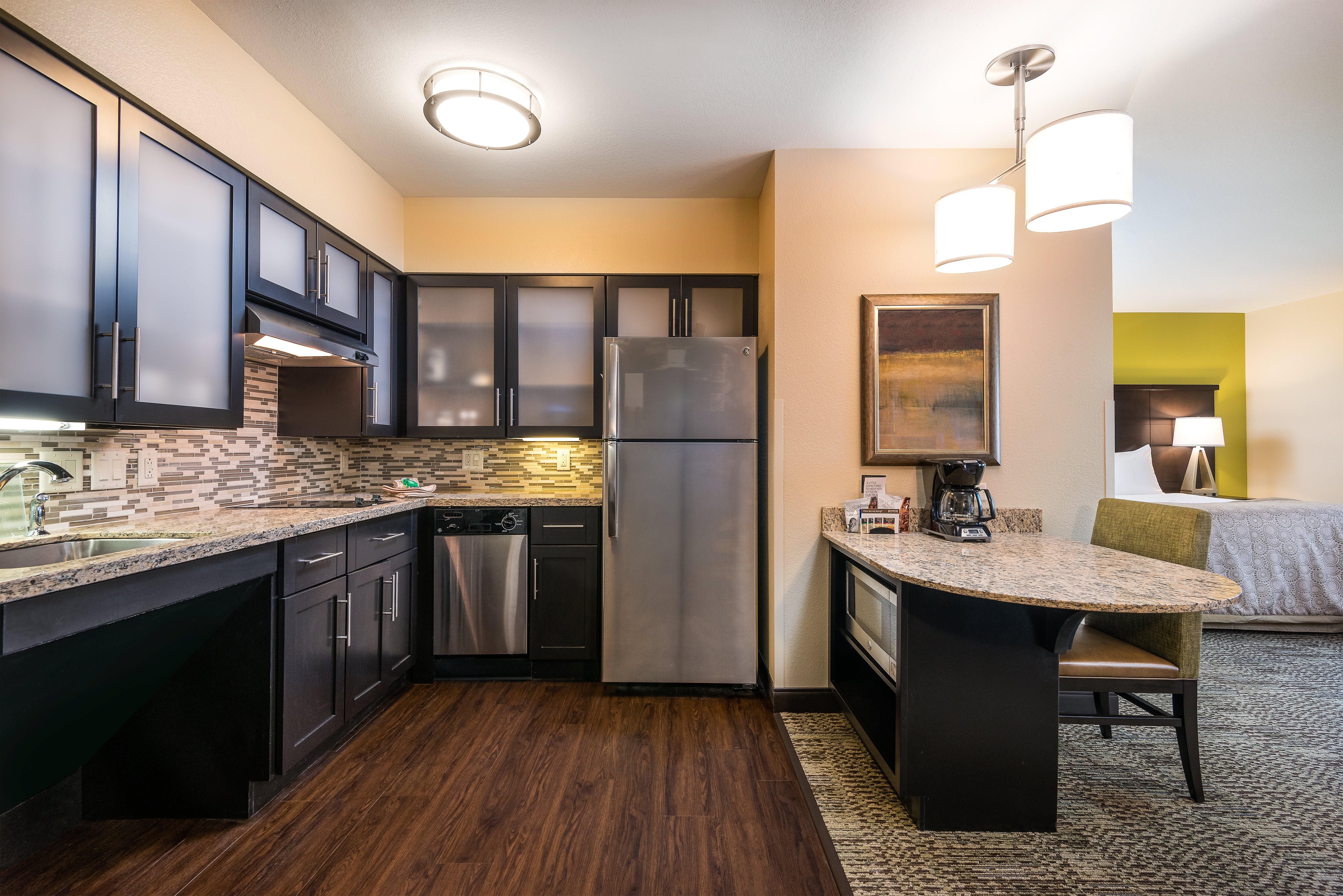 Staybridge Suites Eau Claire - Altoona By Ihg מראה חיצוני תמונה
